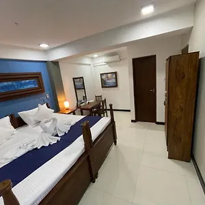 Hotell Rush, Kandy